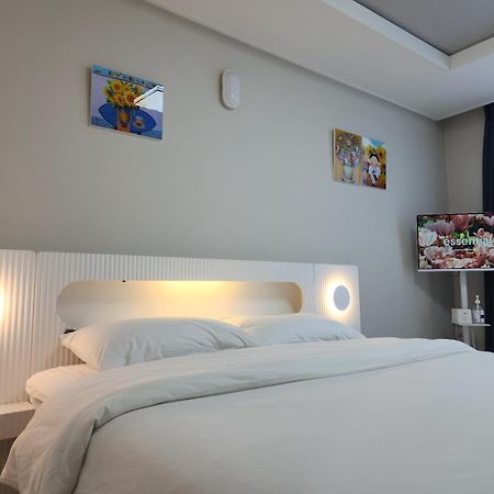 Daegu Star B&B Dsr Hotel Lily Guestroom Exteriér fotografie