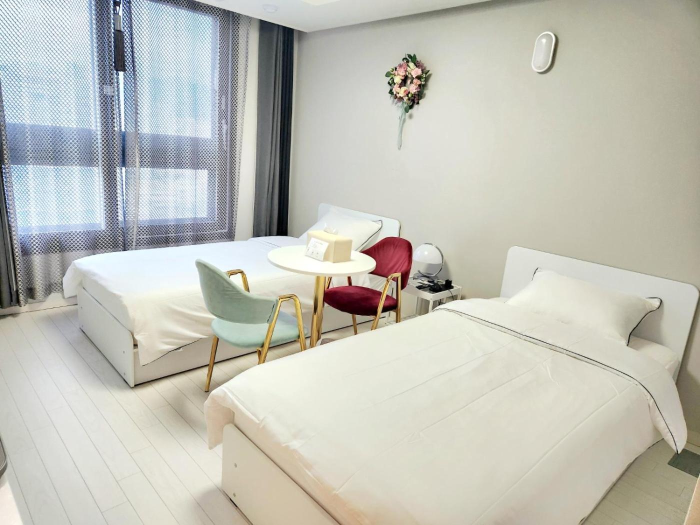 Daegu Star B&B Dsr Hotel Lily Guestroom Exteriér fotografie