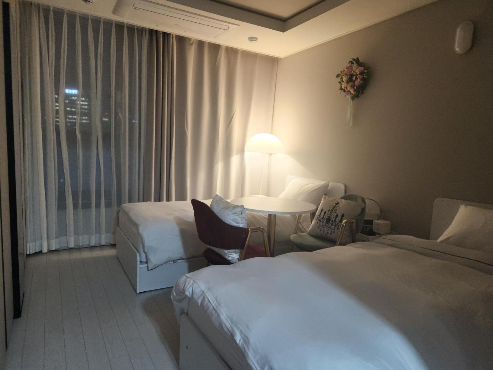 Daegu Star B&B Dsr Hotel Lily Guestroom Exteriér fotografie