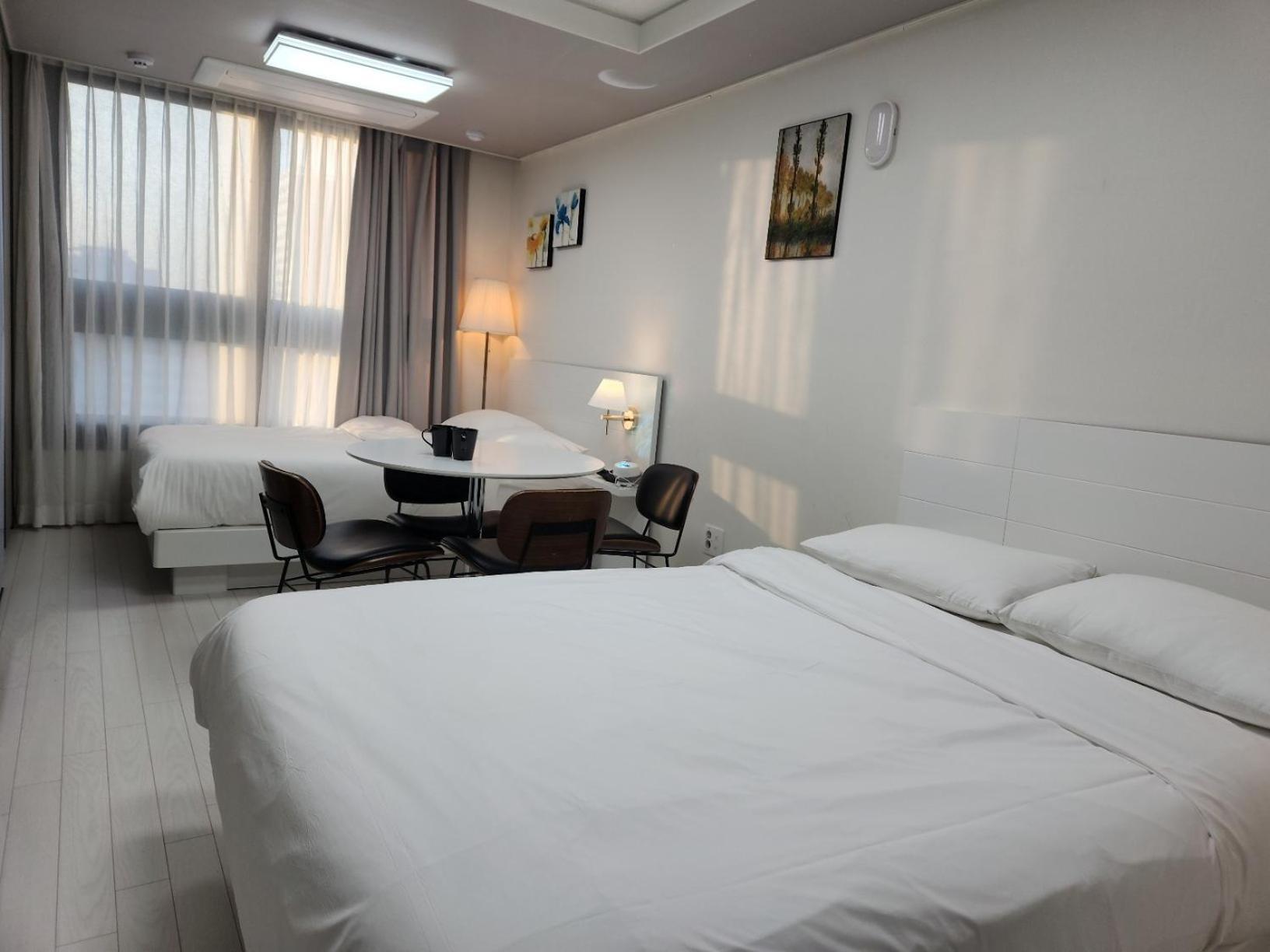 Daegu Star B&B Dsr Hotel Lily Guestroom Exteriér fotografie