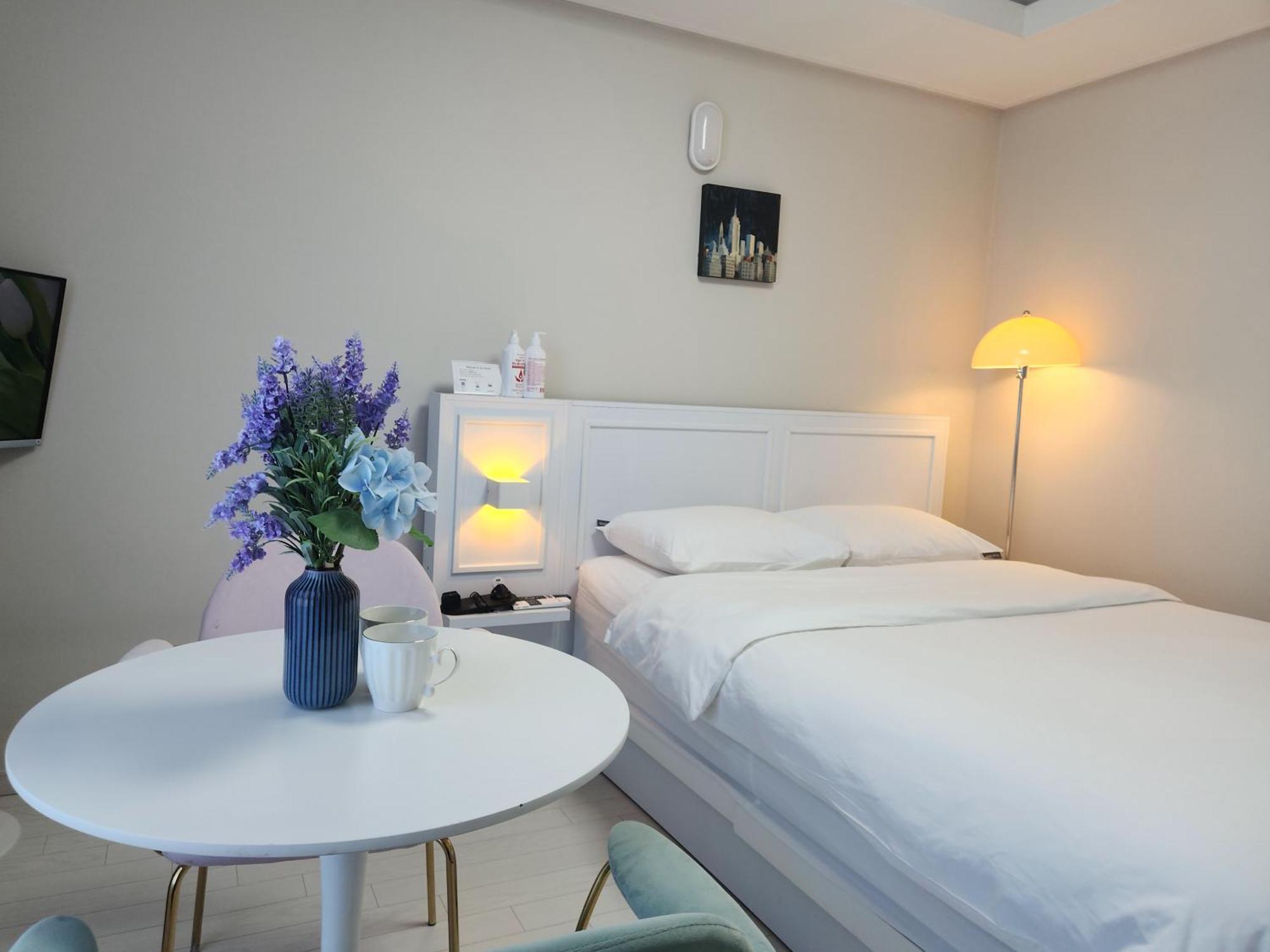 Daegu Star B&B Dsr Hotel Lily Guestroom Pokoj fotografie