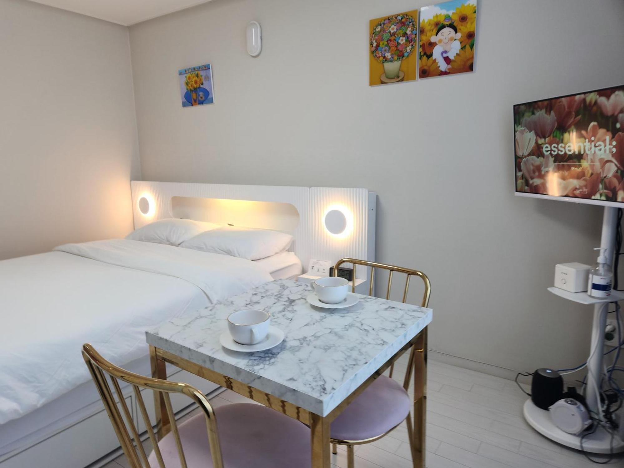 Daegu Star B&B Dsr Hotel Lily Guestroom Pokoj fotografie