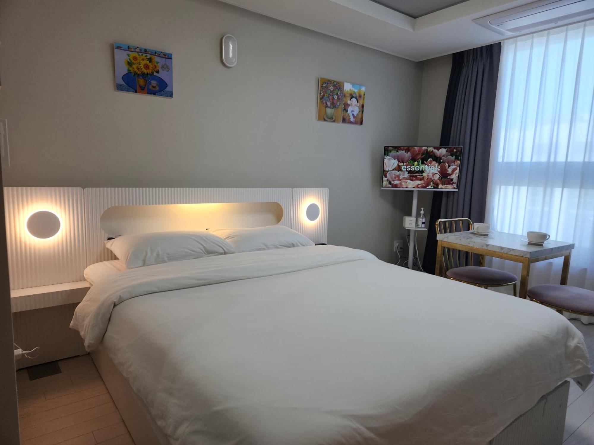 Daegu Star B&B Dsr Hotel Lily Guestroom Pokoj fotografie