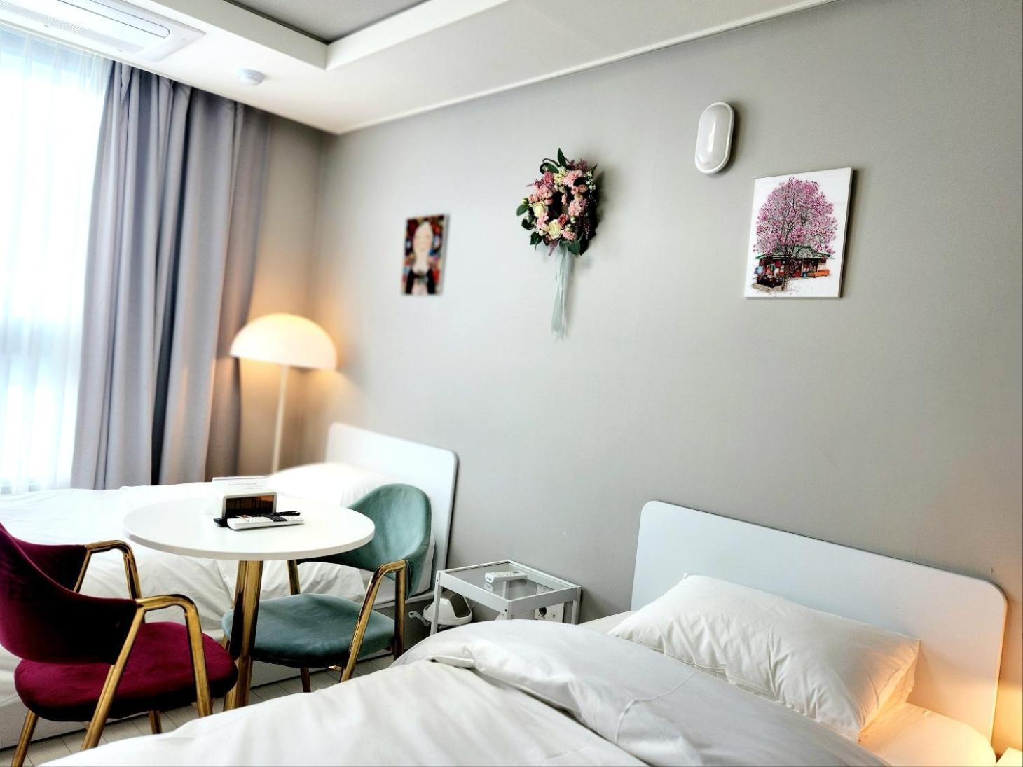 Daegu Star B&B Dsr Hotel Lily Guestroom Pokoj fotografie