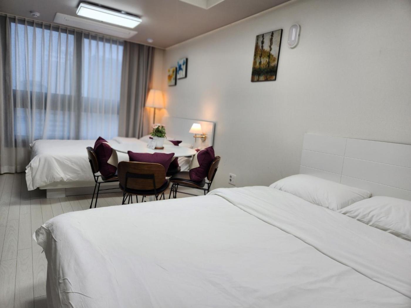 Daegu Star B&B Dsr Hotel Lily Guestroom Exteriér fotografie